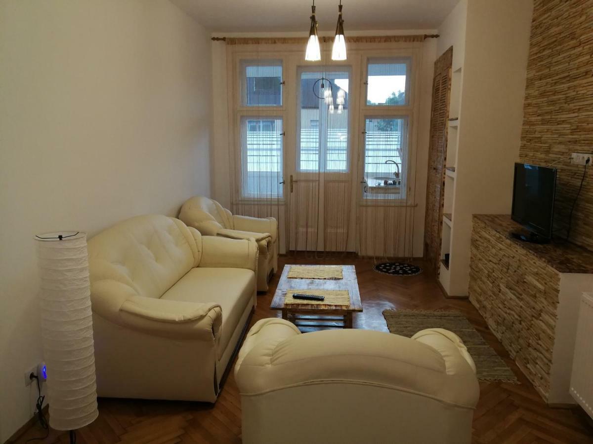 Apartament Hunter Appartement Cluj-Napoca Buitenkant foto