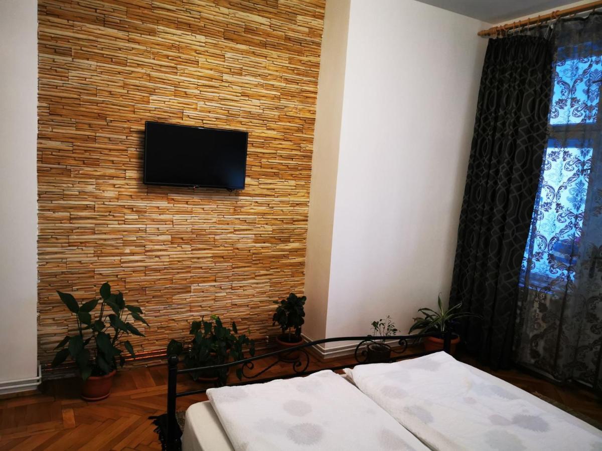 Apartament Hunter Appartement Cluj-Napoca Buitenkant foto