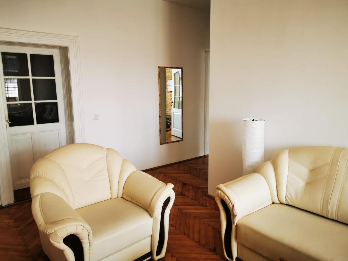 Apartament Hunter Appartement Cluj-Napoca Buitenkant foto